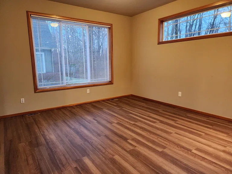 6216 Malloy Ave — Photo 6