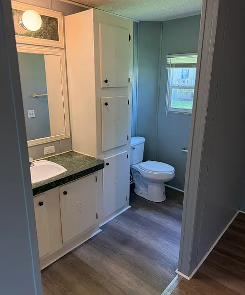 300 Lake Rd #19 — Photo 10