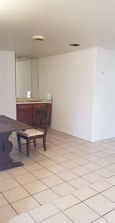 1st image of 6342 Gladewell Dr