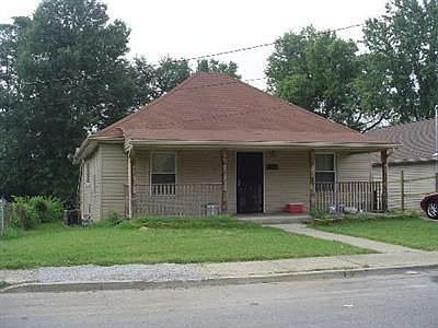 1st image of 454 Douglas Ave
