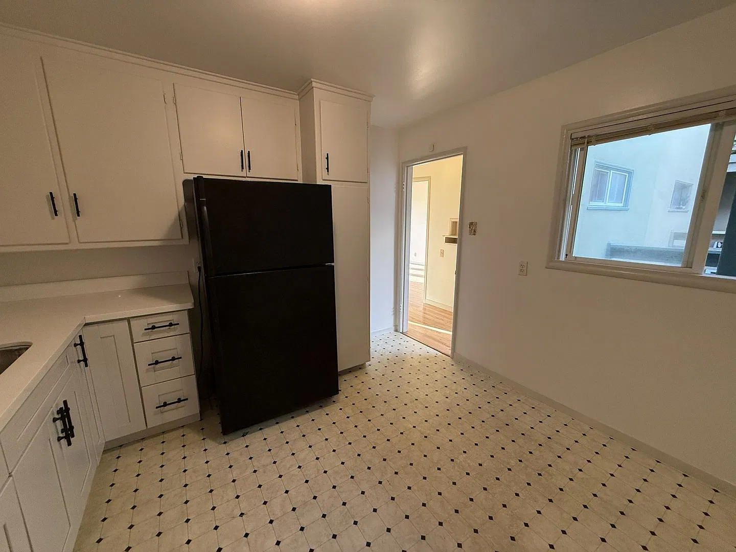 743 Hillside Blvd — Photo 3