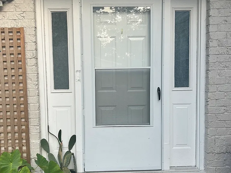 Yorkshire Ln — Photo 14