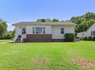 210 Ashmore St, Greer, SC 29651