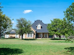 2211 McAlpin Rd, Midlothian, TX 76065