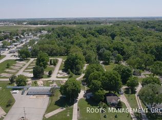 9 Melissa Dr #M9, Bloomington, IL 61704