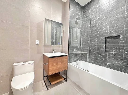 Rented by Doorway NYC, LLC | media 32