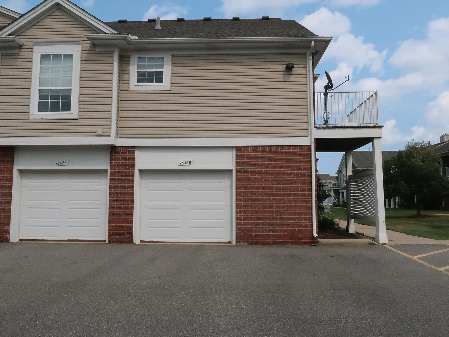 2 bed, 1375 sqft, $1,800 — Photo 3