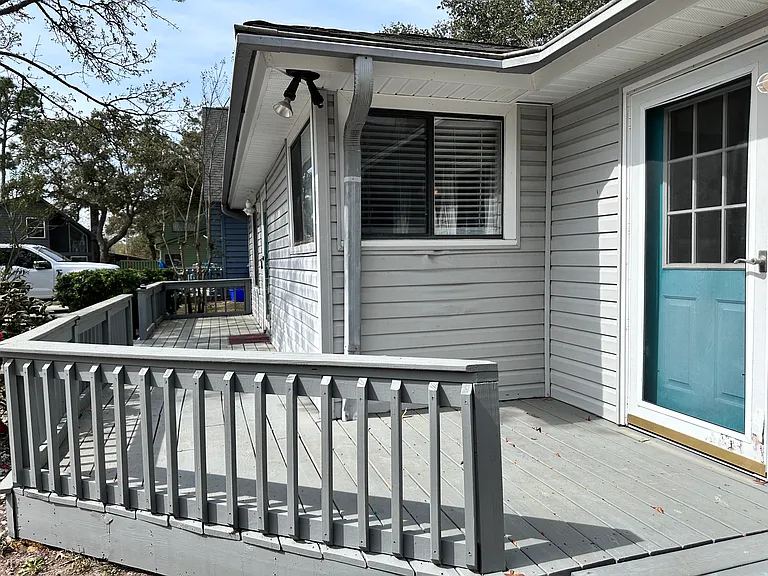 6536 Valene Ct — Photo 4