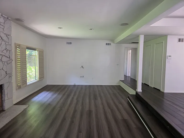 4734 Laurelgrove Ave — Photo 31