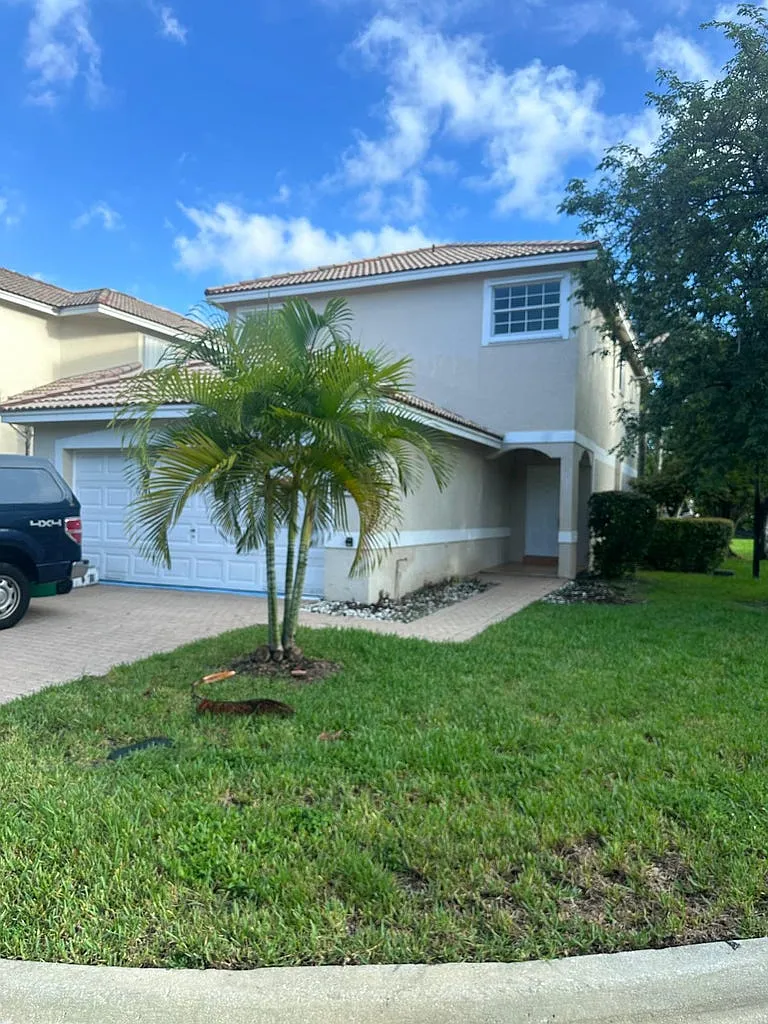 3 bed, 2128 sqft, $3,500 — Photo 3