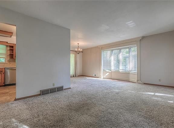 3rd image of 8939 Knox Ln
