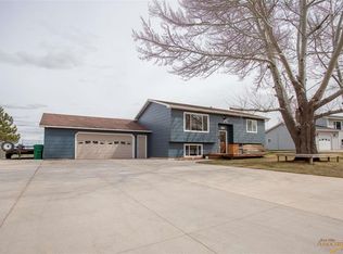 7420 Redridge Dr, Black Hawk, SD 57718