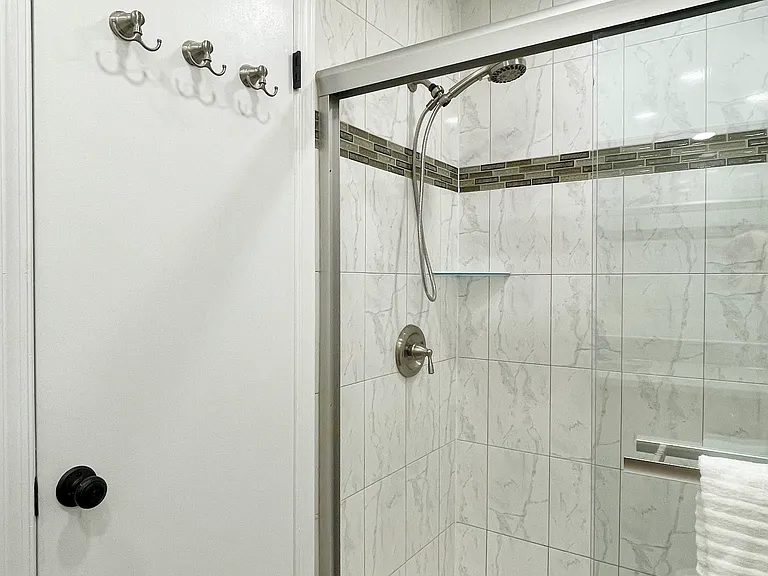 3 Pickering Ct #102 — Photo 19