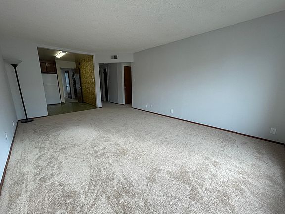 4th image of 438 23rd Ave APT 2