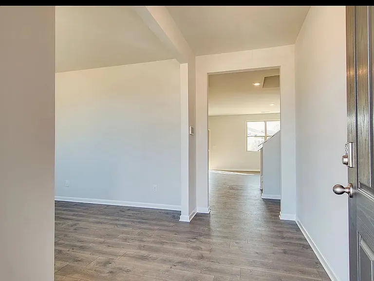 9044 Copenhagen Dr — Photo 19