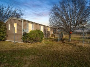 279 Hcr 1414 Rd, Blum, TX 76627