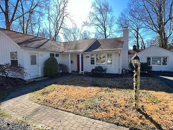 3rd image of 1207 Morningside Ln