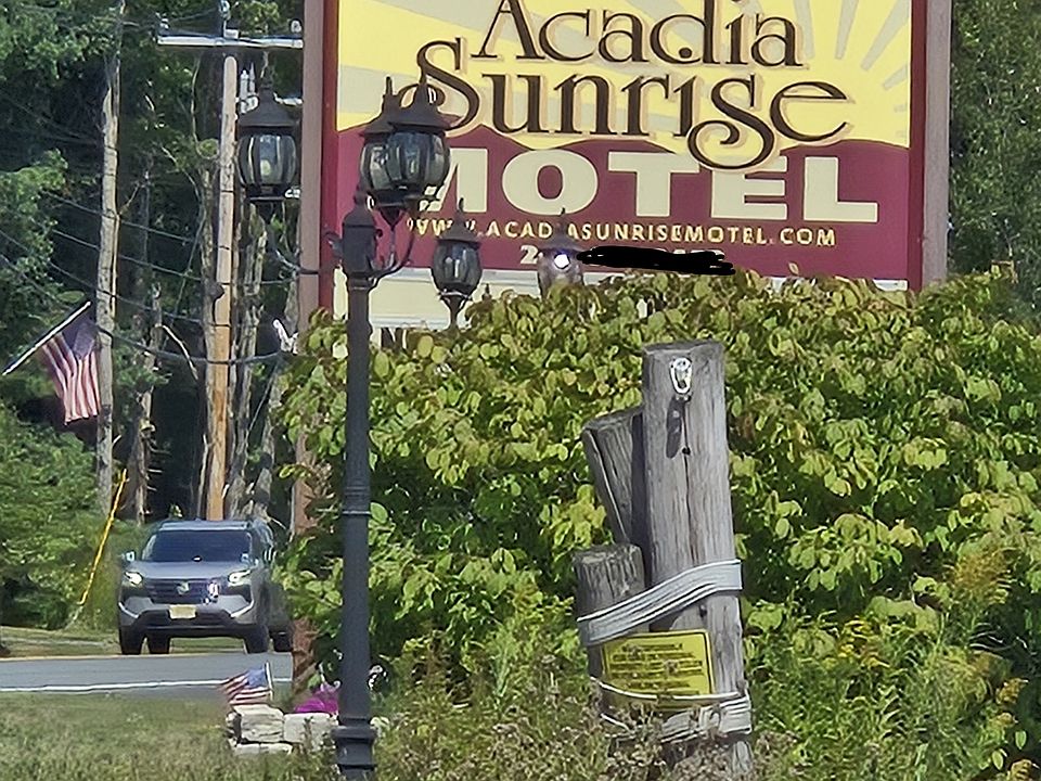 2nd image of 952 Bar Harbor Rd #20