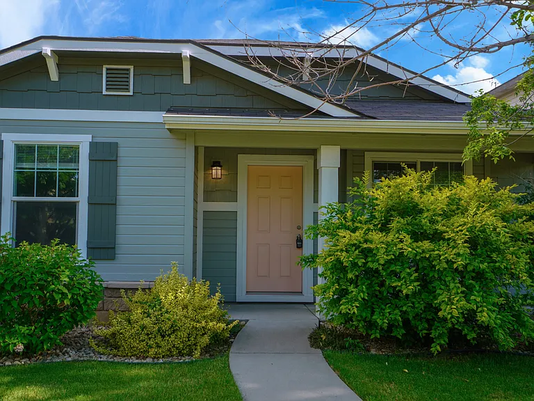 163 W Lava Falls Dr — Photo 2
