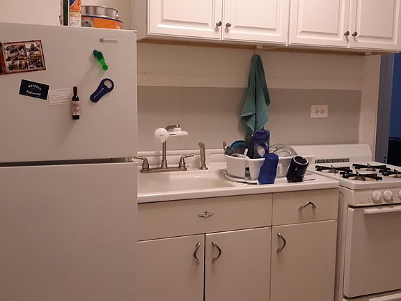3rd image of 86 Sterling Ave #3