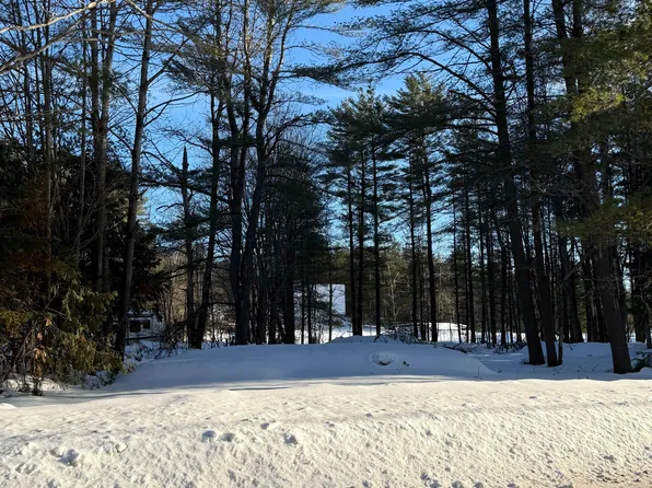 1765 Gravenhurst Pkwy, Gravenhurst, ON P1P 1R3