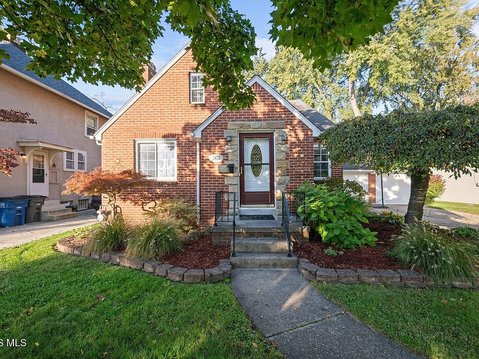 1st image of 3827 Elmhurst Rd