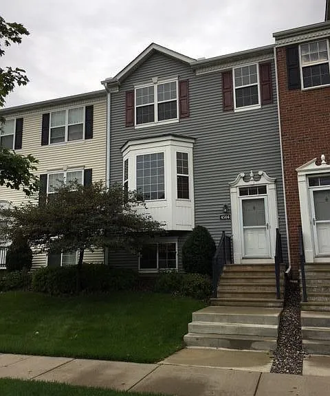 4504 Village Square Blvd N — Photo 1