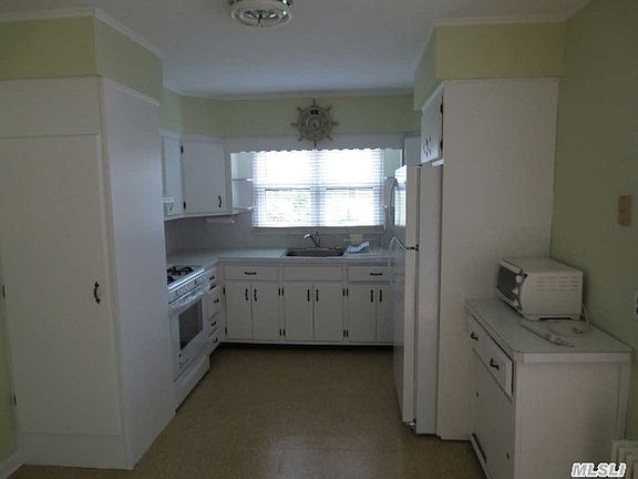 2nd image of 51 Ocean Ave