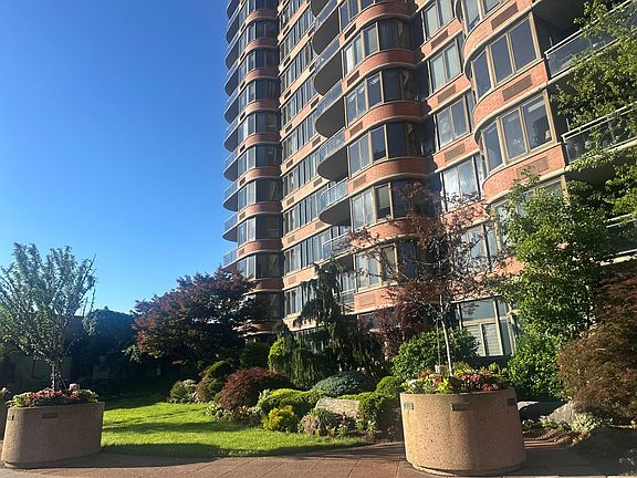 2nd image of 100 Winston Dr