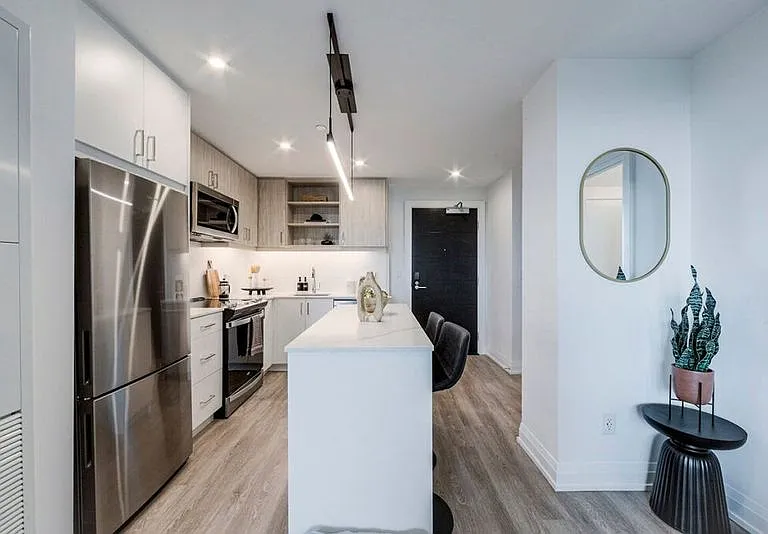 291 Queens Ave — Photo 15