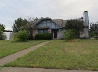 1010 Meadow Run Dr, Duncanville, TX 75137