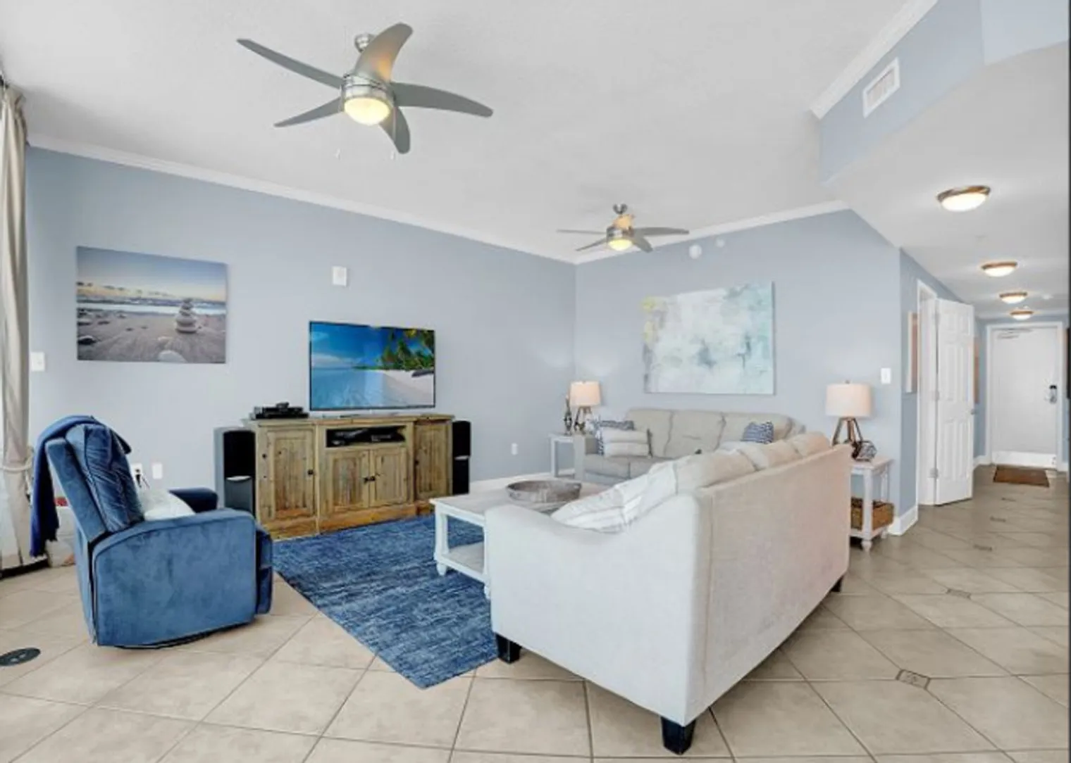 2 bed, 3.0 bath, 1237 sqft, $3,713 — Photo 3