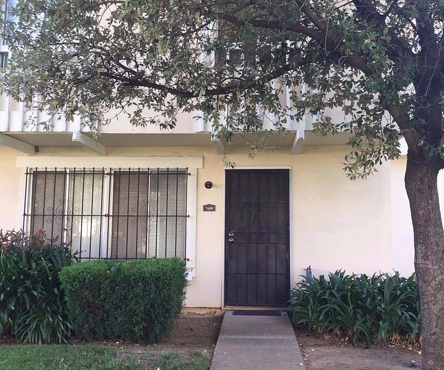 1st image of 7688 La Mancha Way