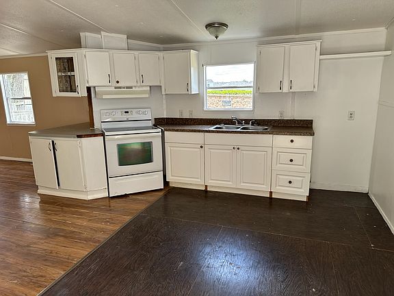 2nd image of 1720 NW 38th Ave Unit 138