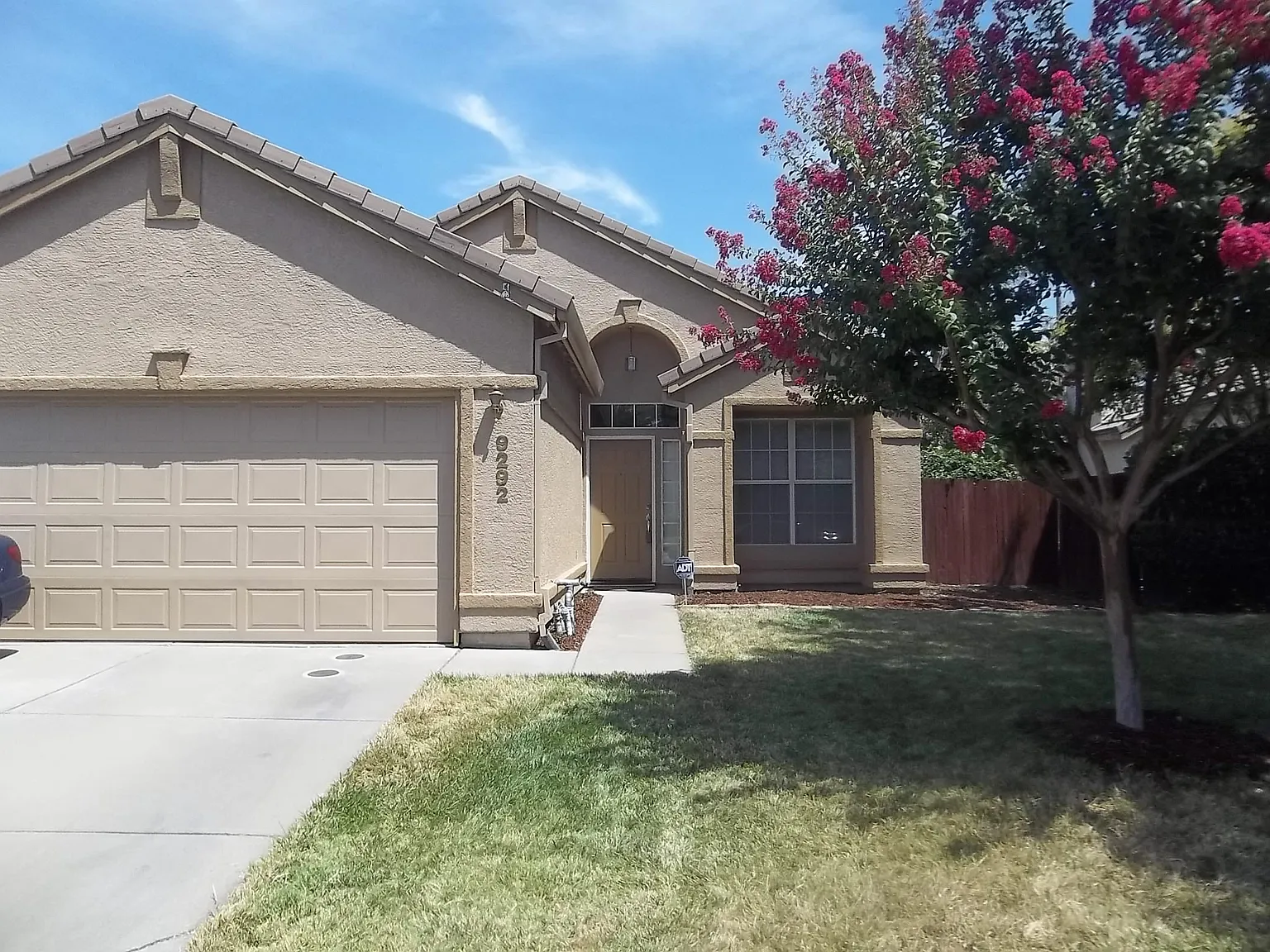 9292 Rose Parade Way photo 1