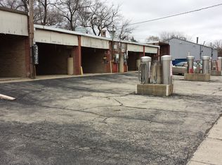 850 Bent St, Elgin, IL 60120