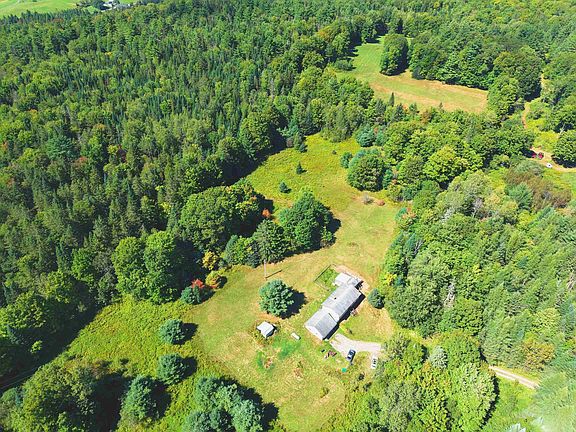 3rd image of 405 Sawmill Road