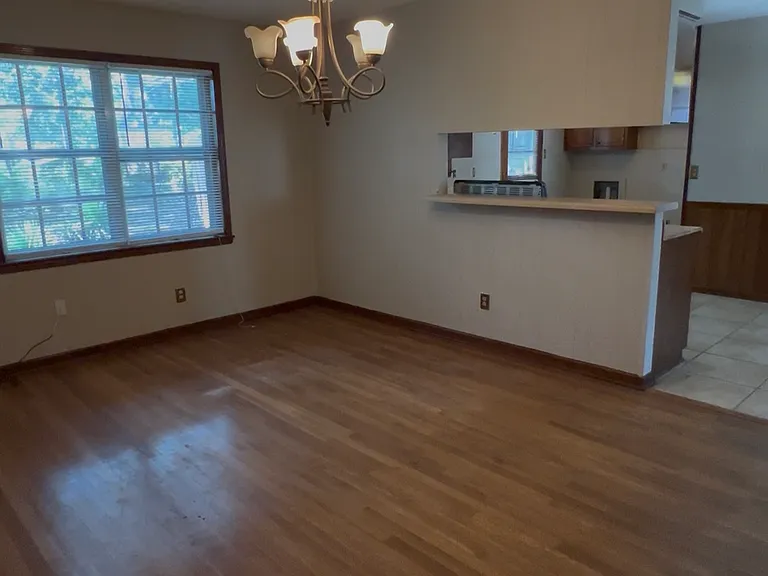 3611 Naylor Dr — Photo 8