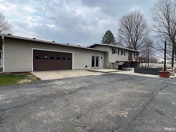 4th image of 9721 S County Road 750 W