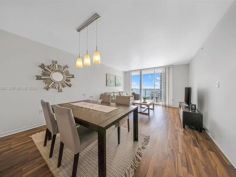 1155 Brickell Bay Dr #2207 — Photo 6
