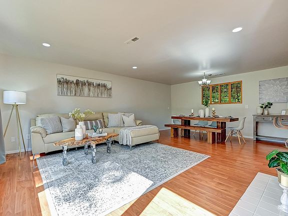 5th image of 1349 Bellefield Park Ln #1349