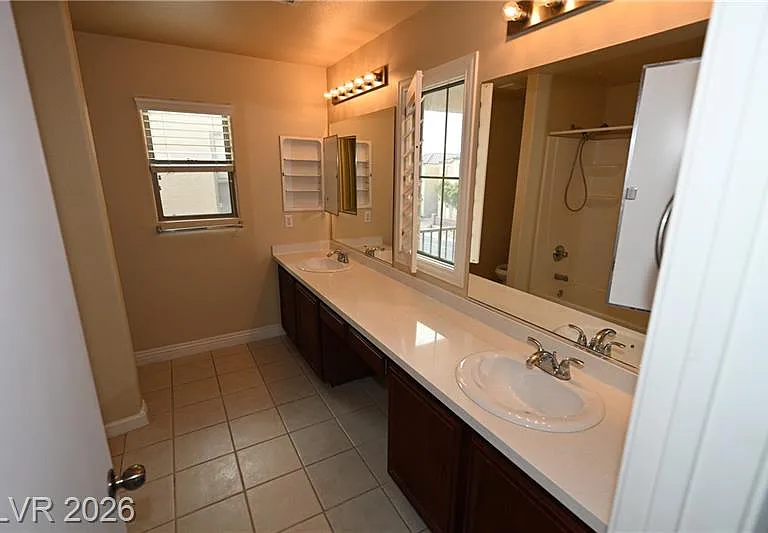 9788 Villa Lorena Ave — Photo 10
