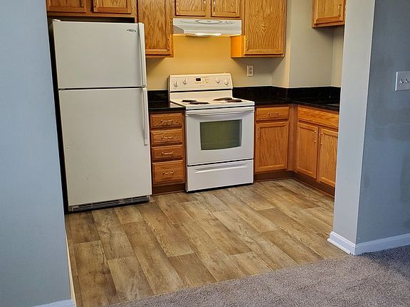 2nd image of 2440 Saint Paul St #1F