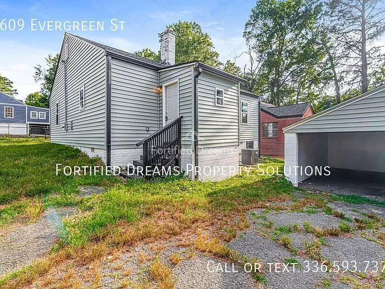 1609 Evergreen St — Photo 16