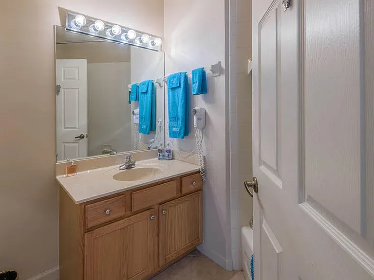 8376 Mulligan Cir #B — Photo 3