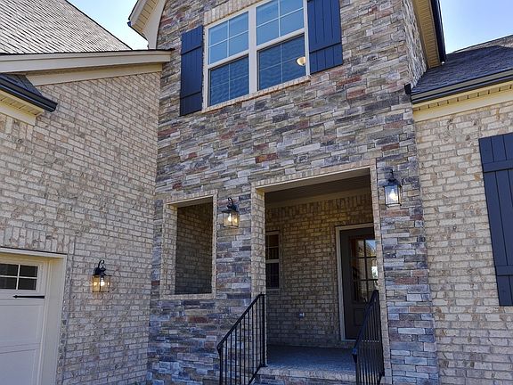 4th image of 1021 Wadeslea Dr