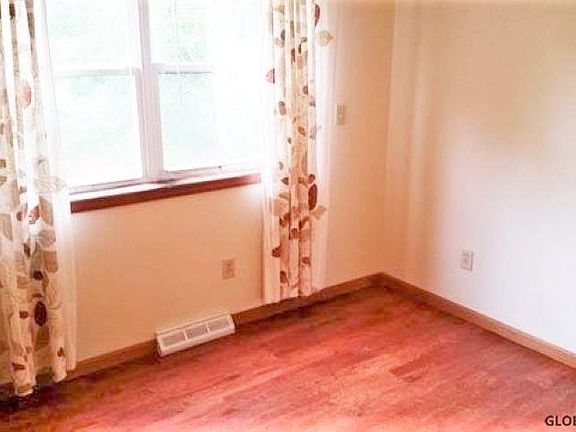 5th image of 26 Ponderosa Dr
