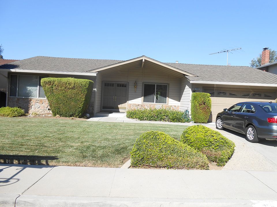 1st image of 7053 Elmsdale Dr