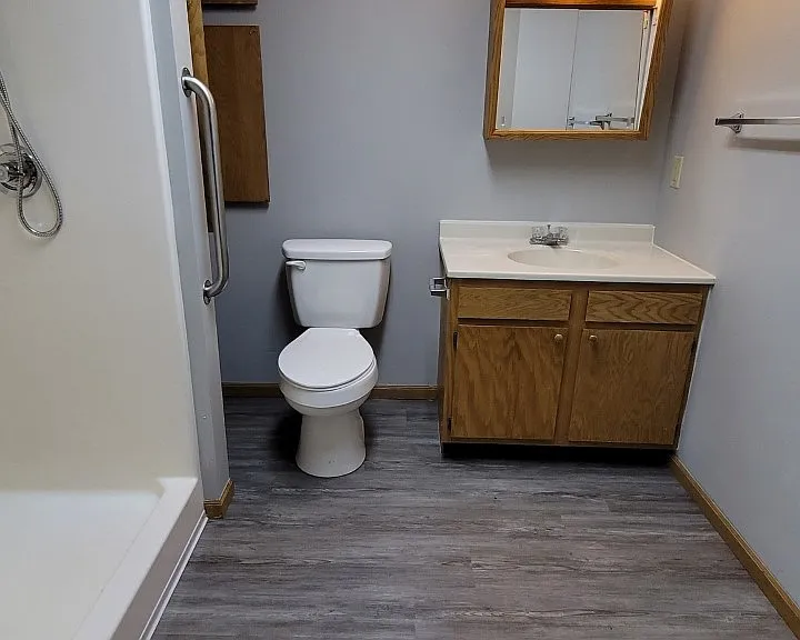 554 College Ave — Photo 8