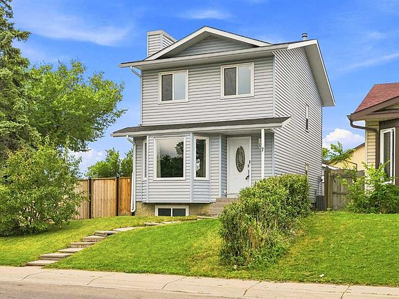 2nd image of 7 E Falshire Close NE